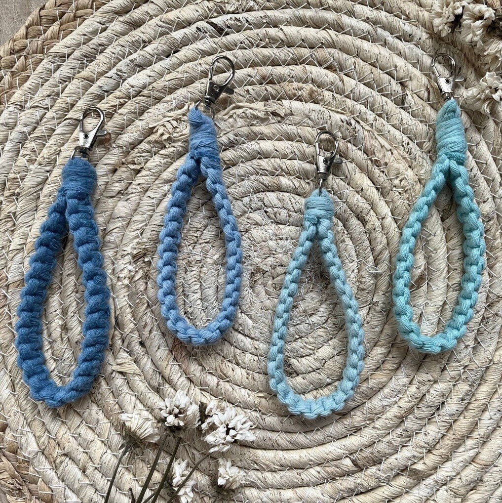 Makramee Schlüsselanhänger Blau, Gast- & Muttertags Geschenk, Boho, Schlüsselbund, Handgemacht, Individuelles Accessoire