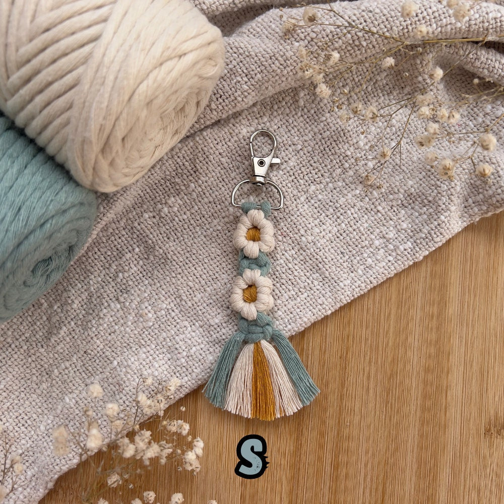 Makramee Blumen Schlüsselanhänger Blau, Gast- & Muttertagsgeschenk, Boho Stil, Handgemacht, Schlüsselbund Deko