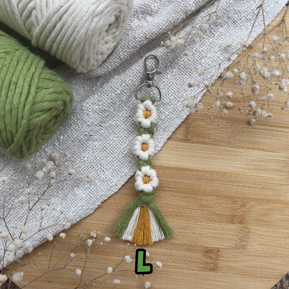 Makramee Blumen Schlüsselanhänger Grün, Gast- & Muttertagsgeschenk, Boho Stil, Handgemacht, Taschenanhänger