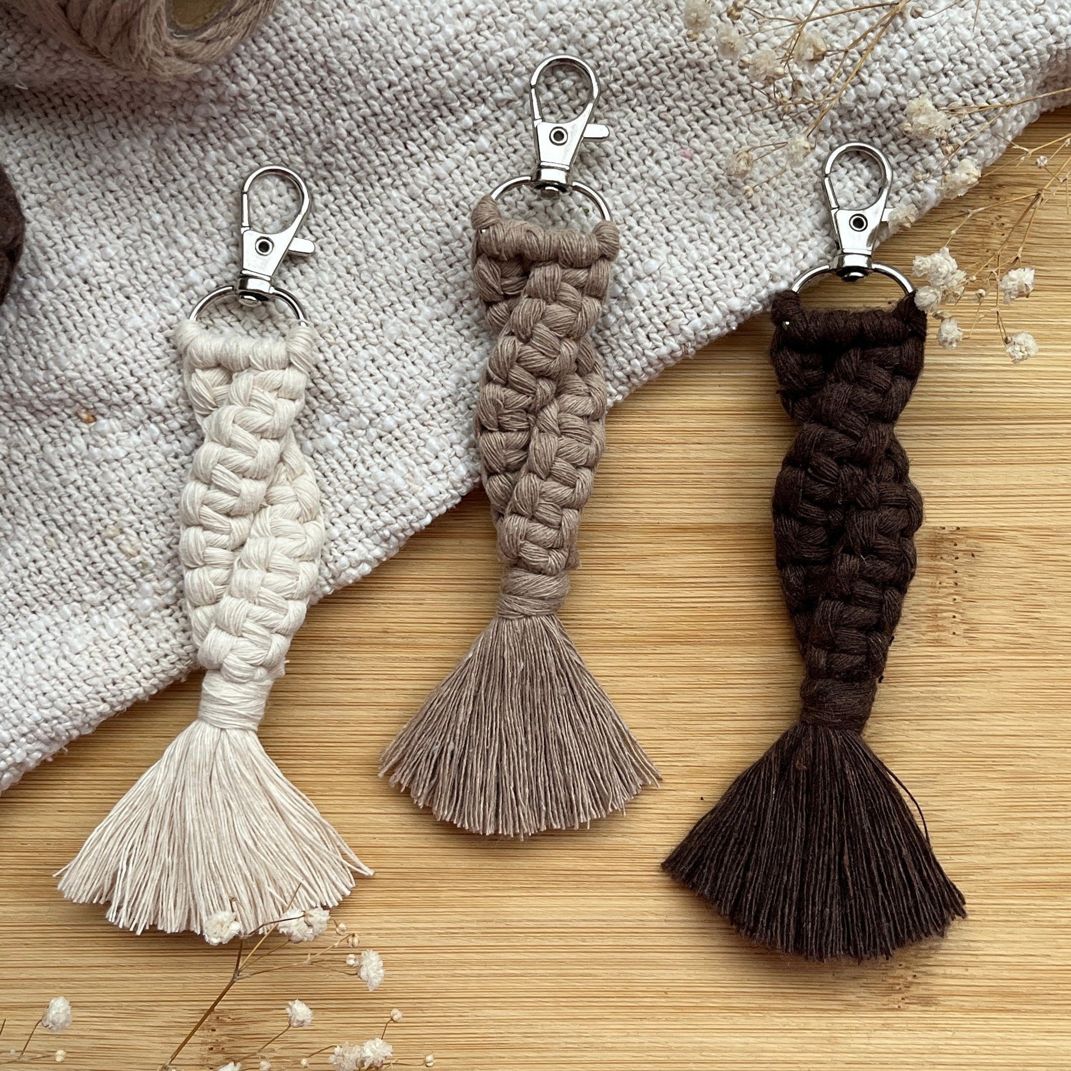 Twister Makramee Meerjungfrau Schlüsselanhänger, Wähle deine Farbe, Maritimes Geschenk für Sie, Boho Stil, Handgemacht