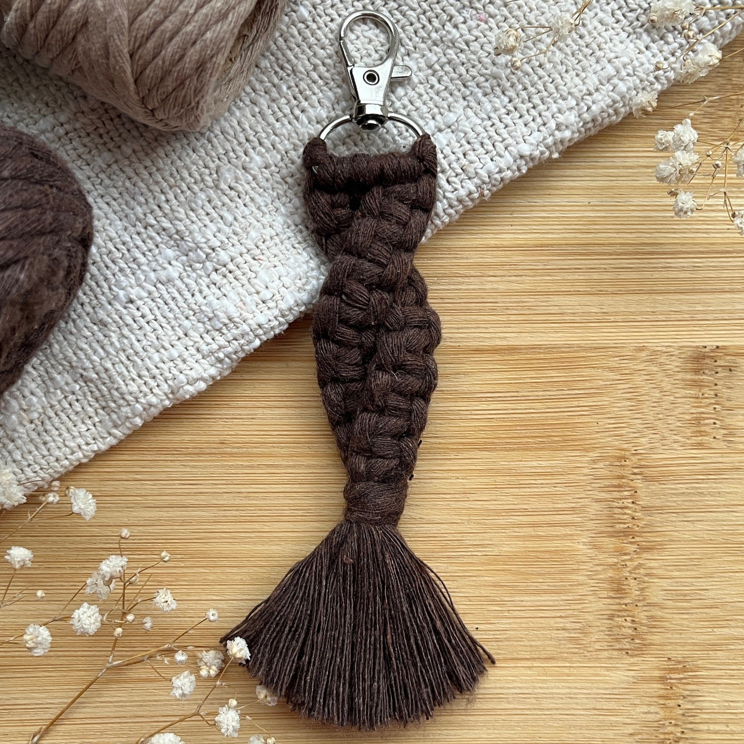Twister Makramee Meerjungfrau Schlüsselanhänger, Wähle deine Farbe, Maritimes Geschenk für Sie, Boho Stil, Handgemacht
