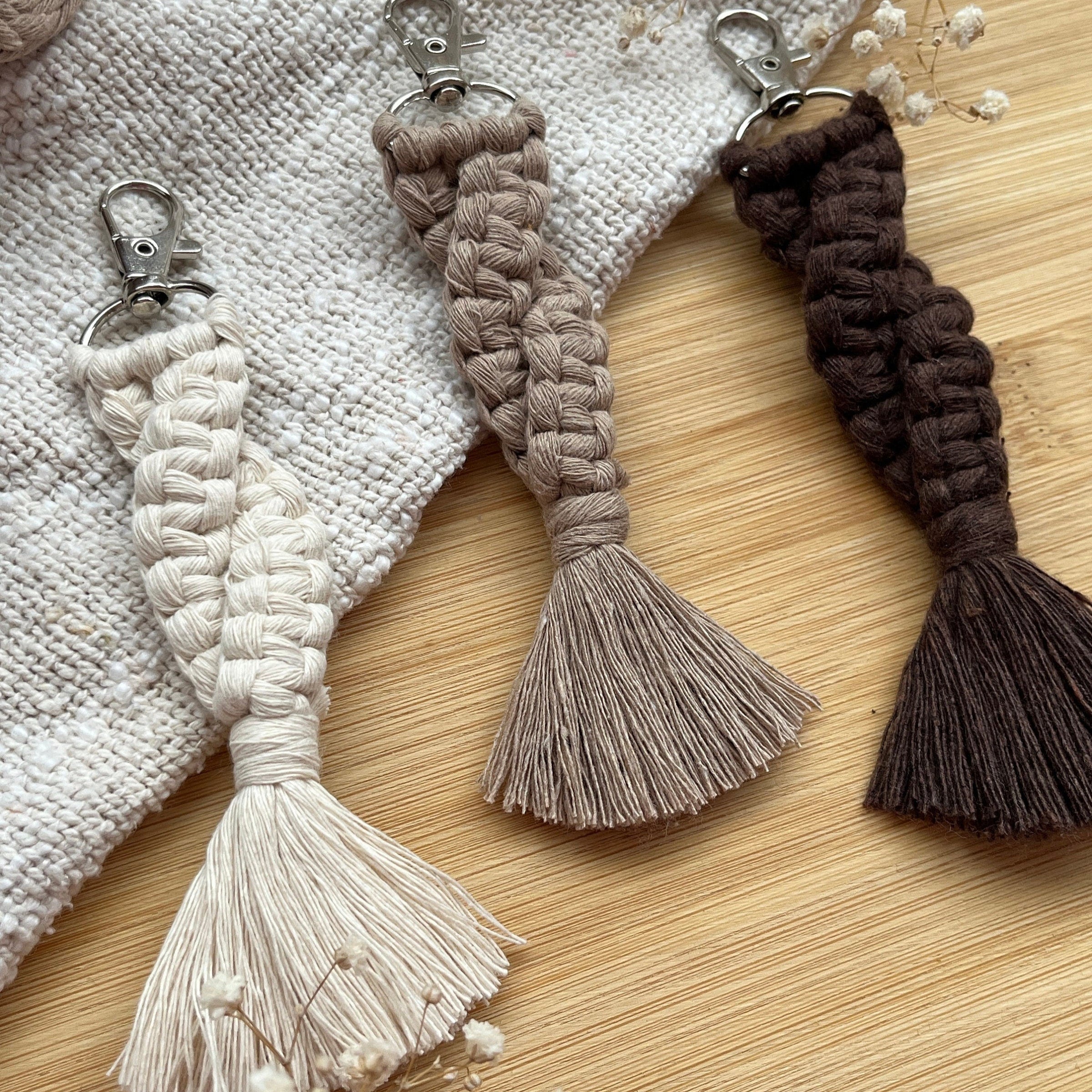 Twister Makramee Meerjungfrau Schlüsselanhänger, Wähle deine Farbe, Maritimes Geschenk für Sie, Boho Stil, Handgemacht