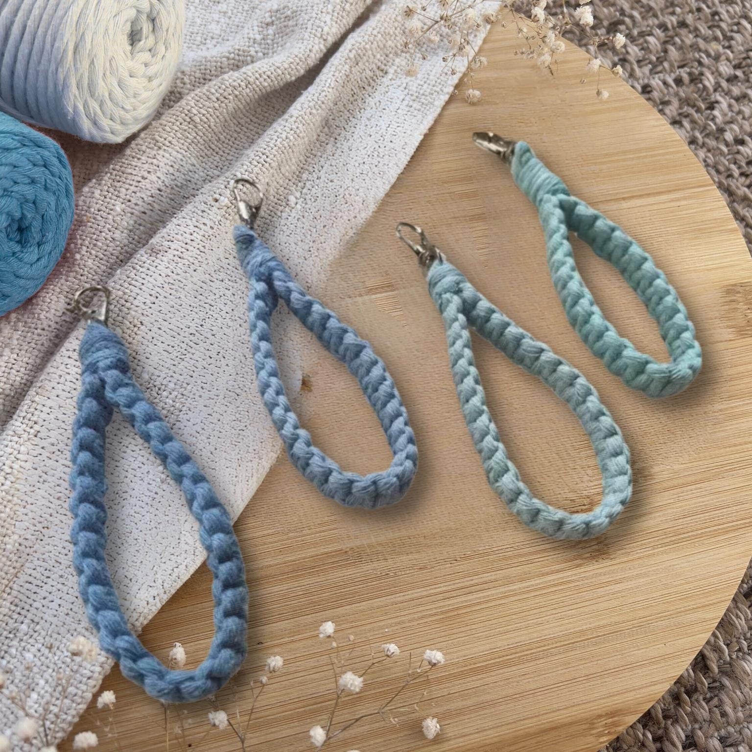 Makramee Schlüsselanhänger Blau, Gast- & Muttertags Geschenk, Boho, Schlüsselbund, Handgemacht, Individuelles Accessoire